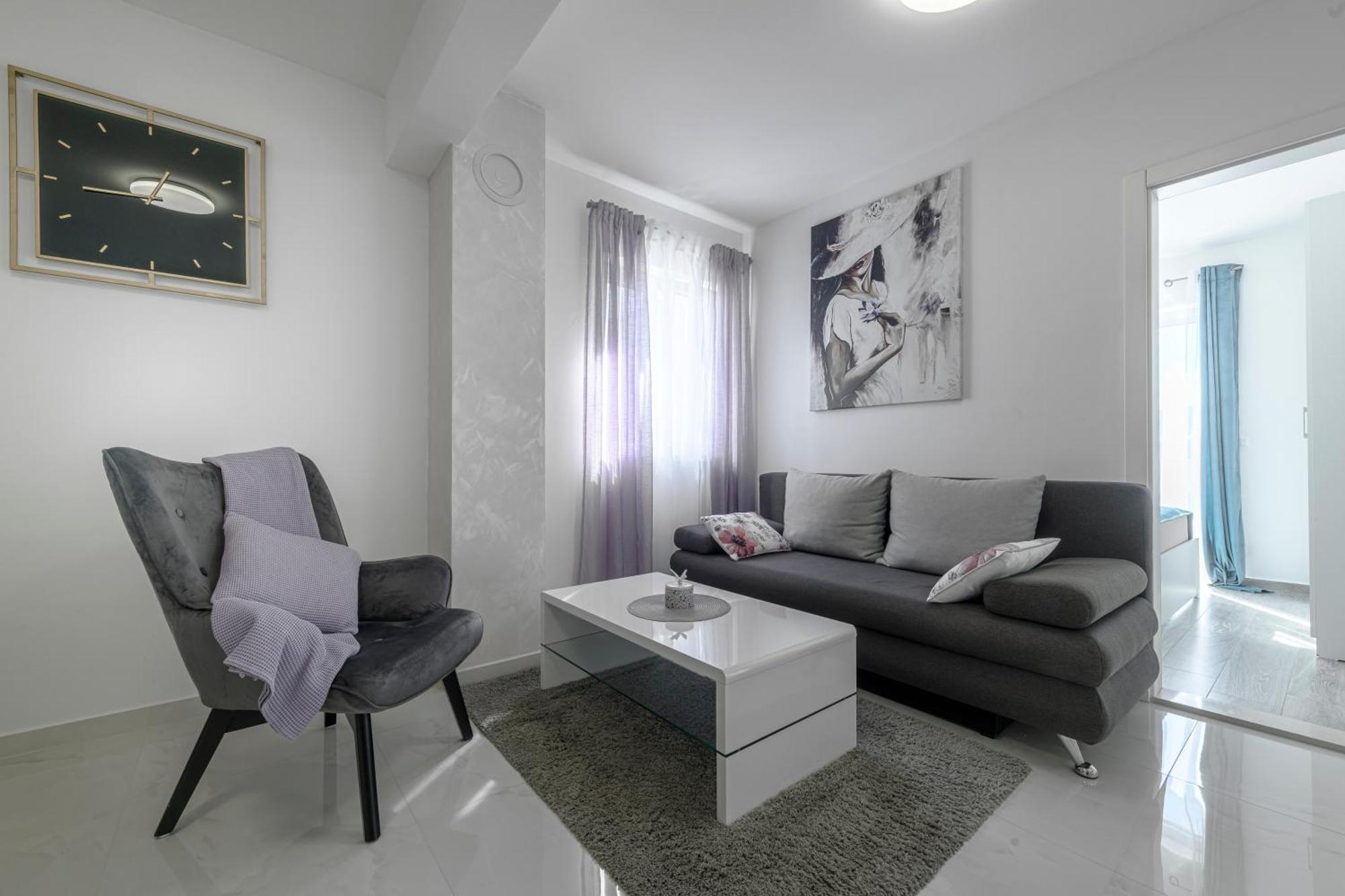Apartments Kiki Mlini Eksteriør bilde